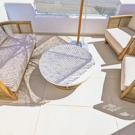 Guver Luxury * Αγία Άννα